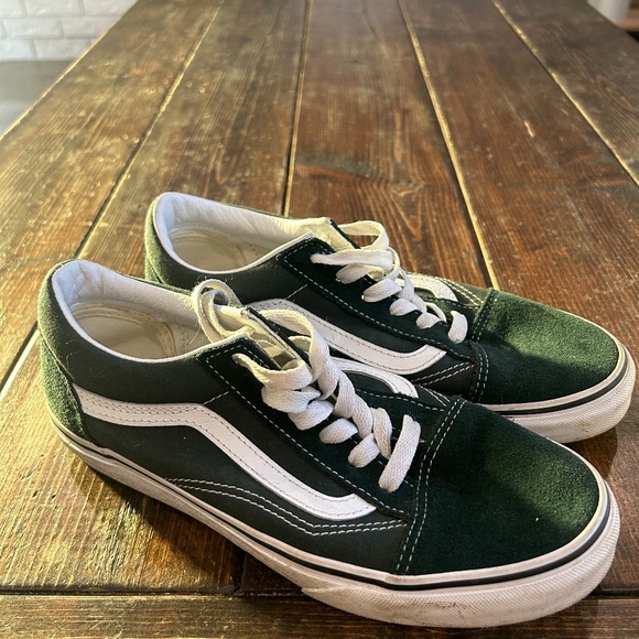 Dark green vans youth size 5/ladies 7 - Picture 1 of 1